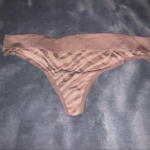 Aerie Zebra Thong
